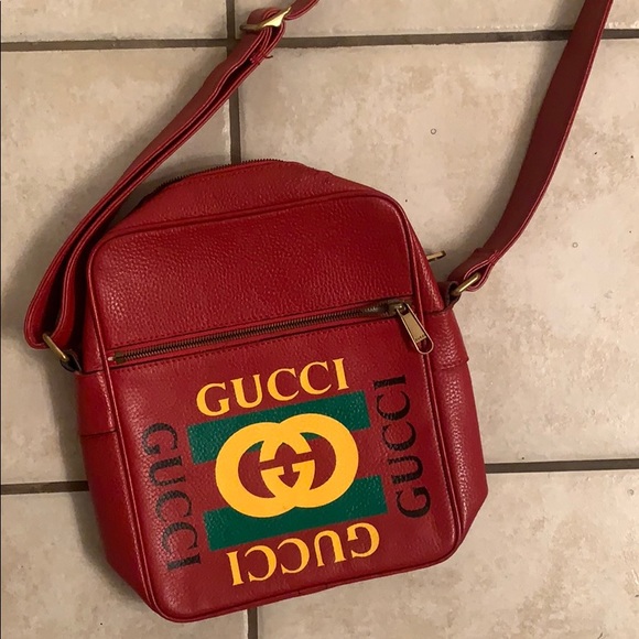 Gucci messenger bag